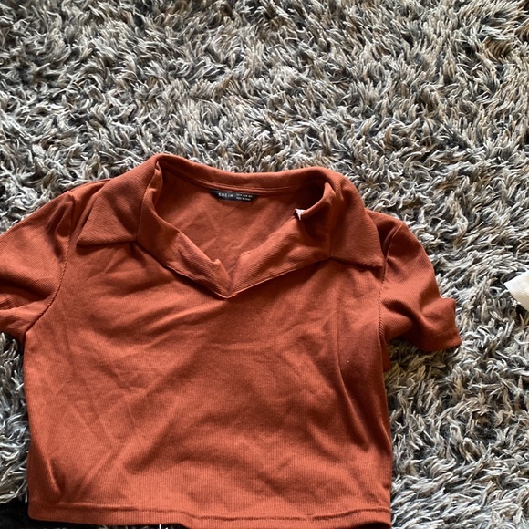 V-Neck Collard Tee(2) - Picture 3 of 4